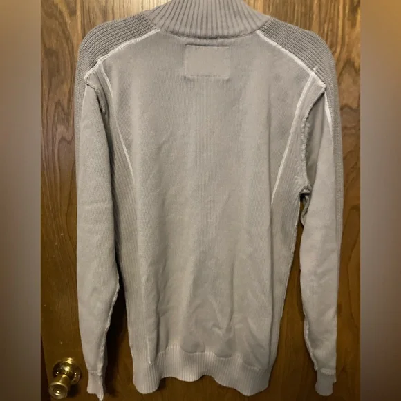 👚(bundle 4 items w/👚for $16) Gray zip up sweater by BKE - Picture 8 of 11
